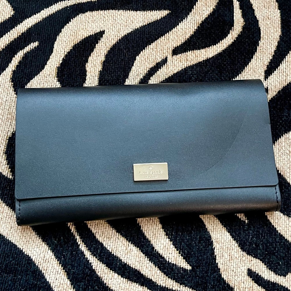 KATE SPADE BLACK AND PINK LEATHER WALLET NEW WITHOUT TAGS